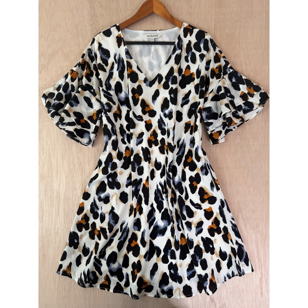 Davi & Dani Women Large Animal Print V-Neck Ruffle Bell Sleeve Mini Dress White